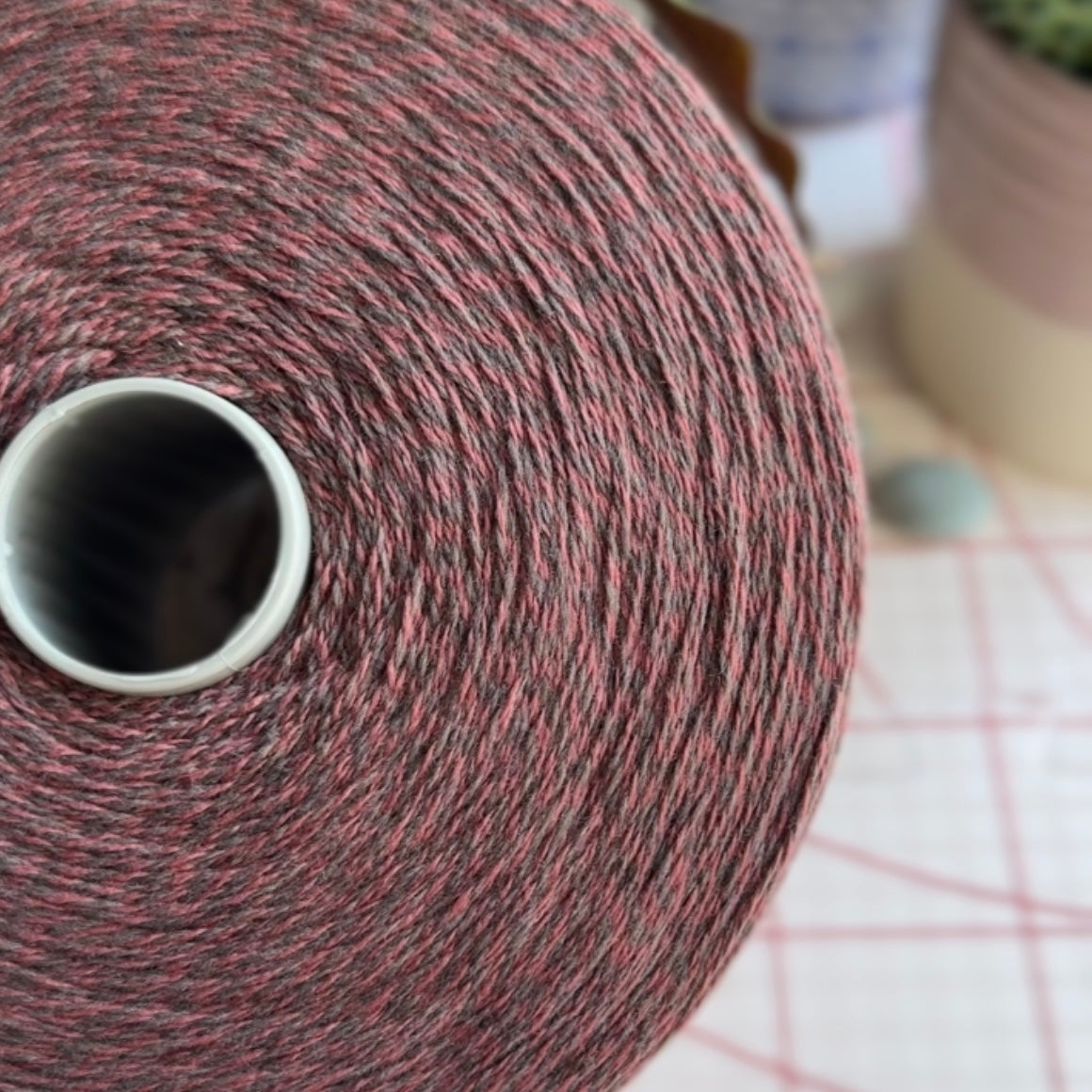 Feodosiia Lace / Wildebeest + Buff 50g