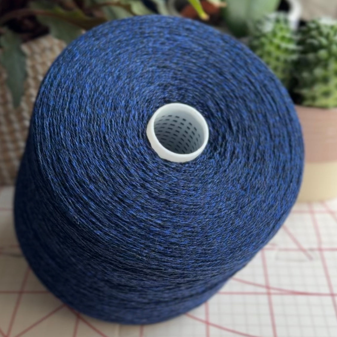 Feodosiia Lace / Electrical Indigo + Cosmos 50g