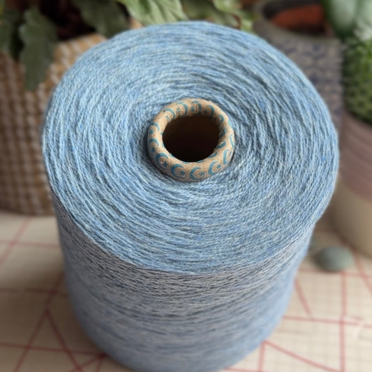 Knoll Merino Lambswool 2/17 Nm / Blue Tit (285)