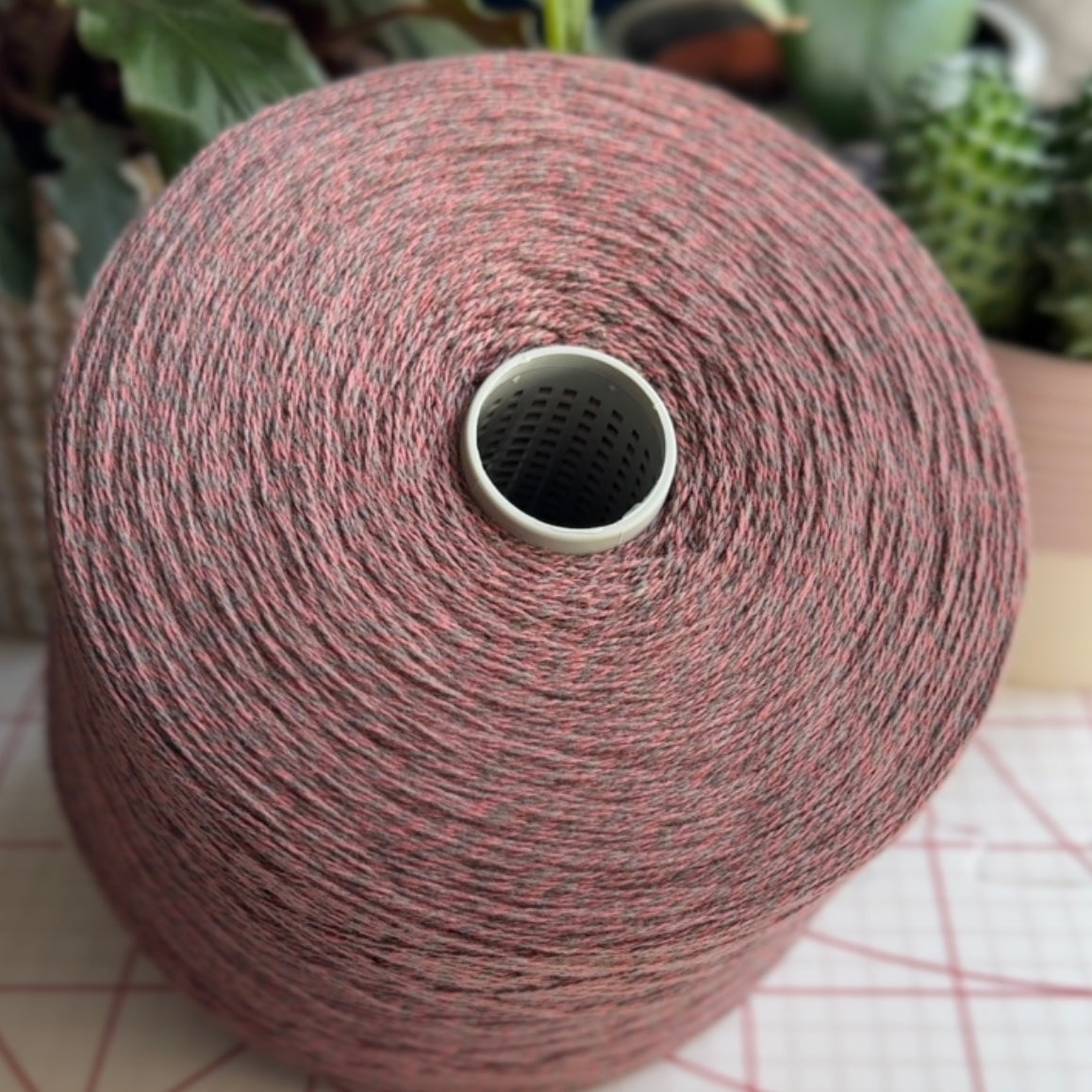 Feodosiia Lace / Wildebeest + Buff 50g