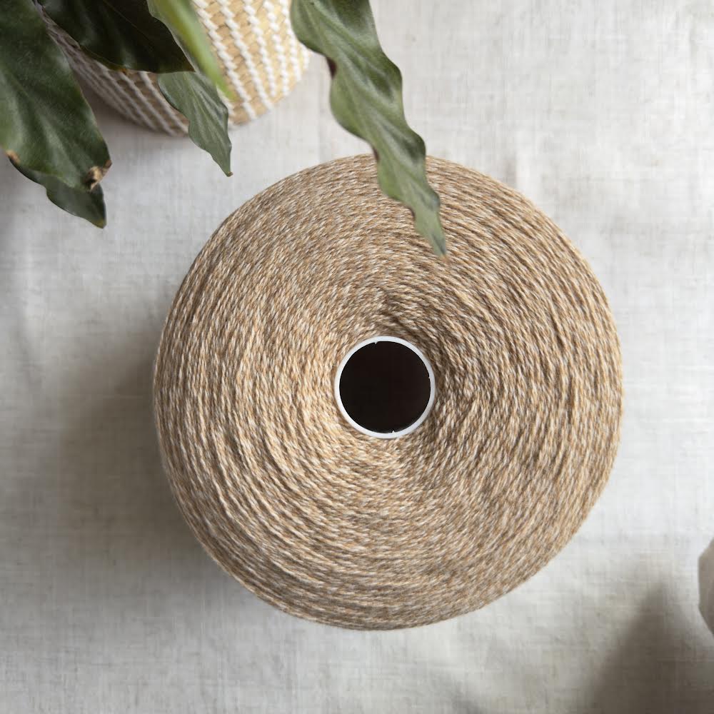 Feodosiia Lace Brown Sugar + Oatmeal / 50g