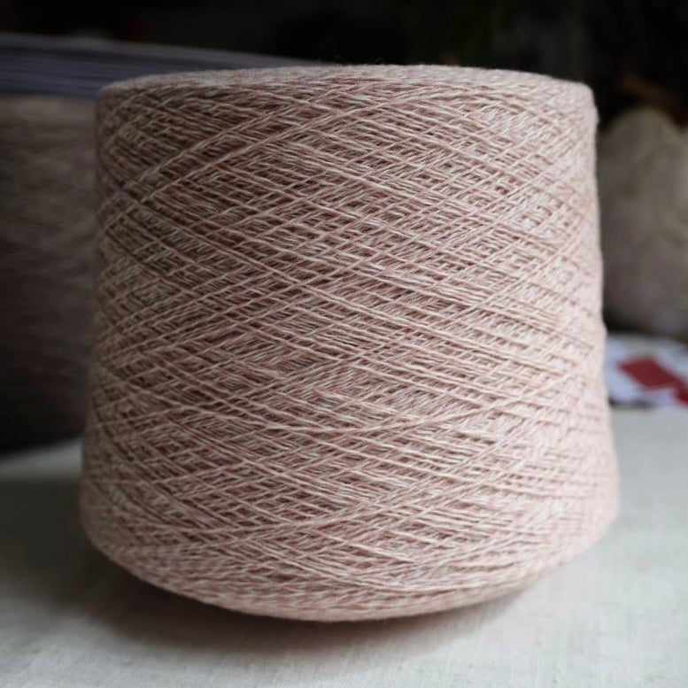 Feodosiia Lace Finch/Almond 50g